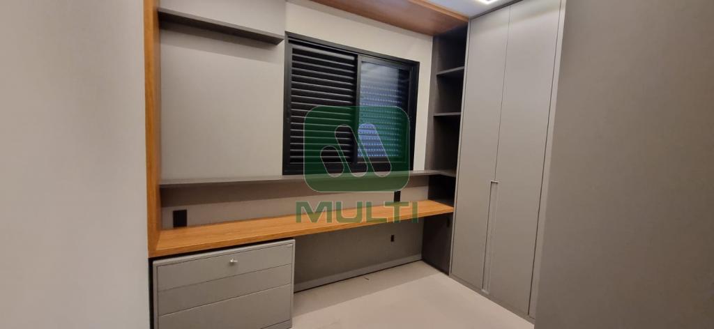 Apartamento à venda com 3 quartos, 96m² - Foto 17