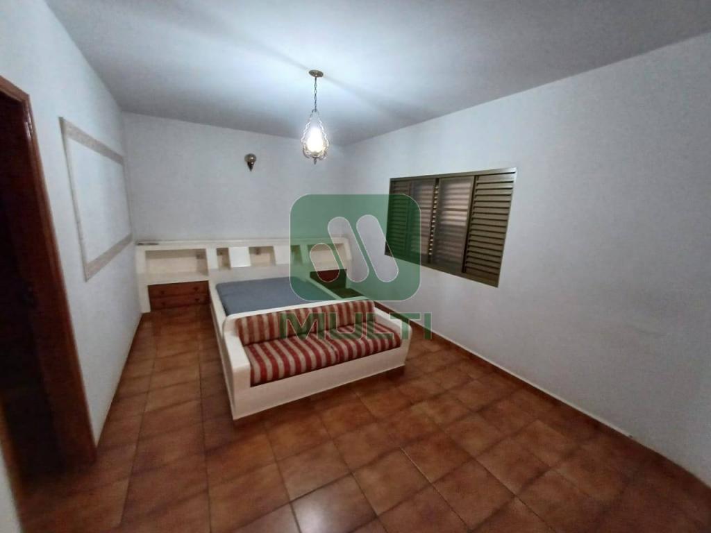 Casa à venda com 7 quartos, 400m² - Foto 5