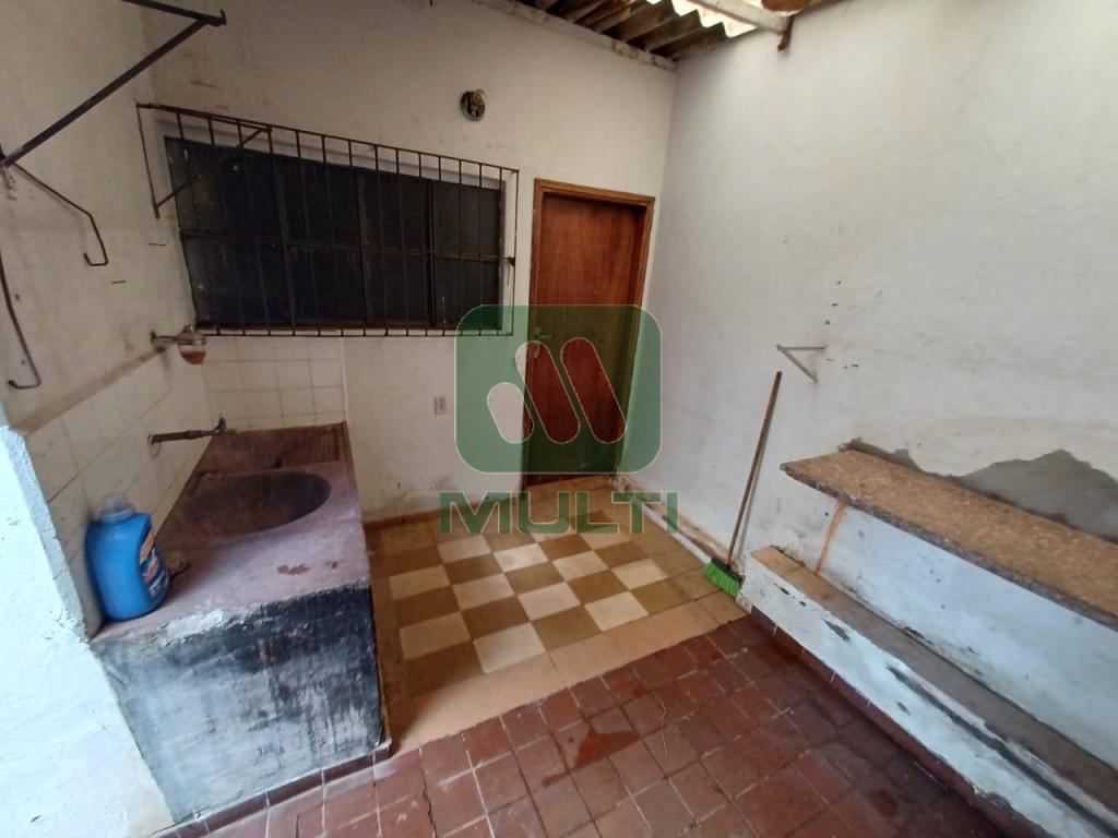 Casa à venda com 7 quartos, 400m² - Foto 22