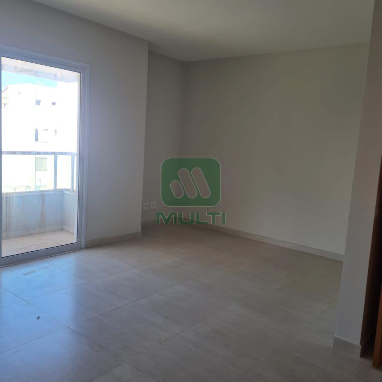 Apartamento à venda com 3 quartos, 107m² - Foto 1