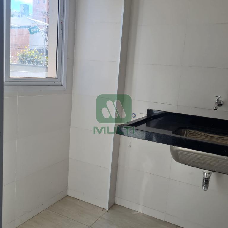 Apartamento à venda com 3 quartos, 107m² - Foto 6