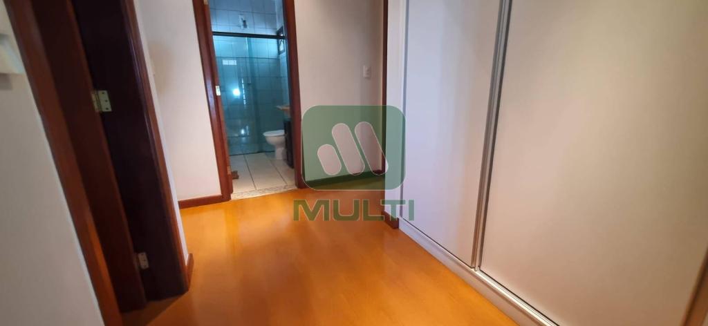 Casa à venda com 4 quartos, 262m² - Foto 10