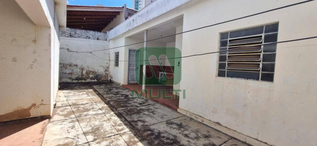 Casa à venda com 3 quartos, 165m² - Foto 8