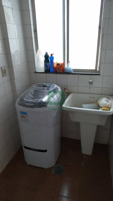 Apartamento à venda com 2 quartos, 63m² - Foto 8