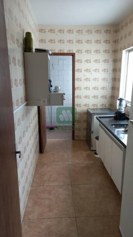 Apartamento à venda com 2 quartos, 63m² - Foto 9