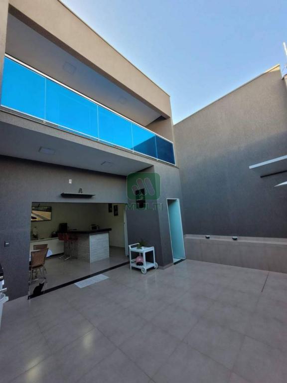 Casa à venda com 4 quartos, 260m² - Foto 18