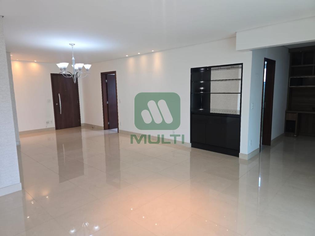 Apartamento à venda com 3 quartos, 185m² - Foto 5