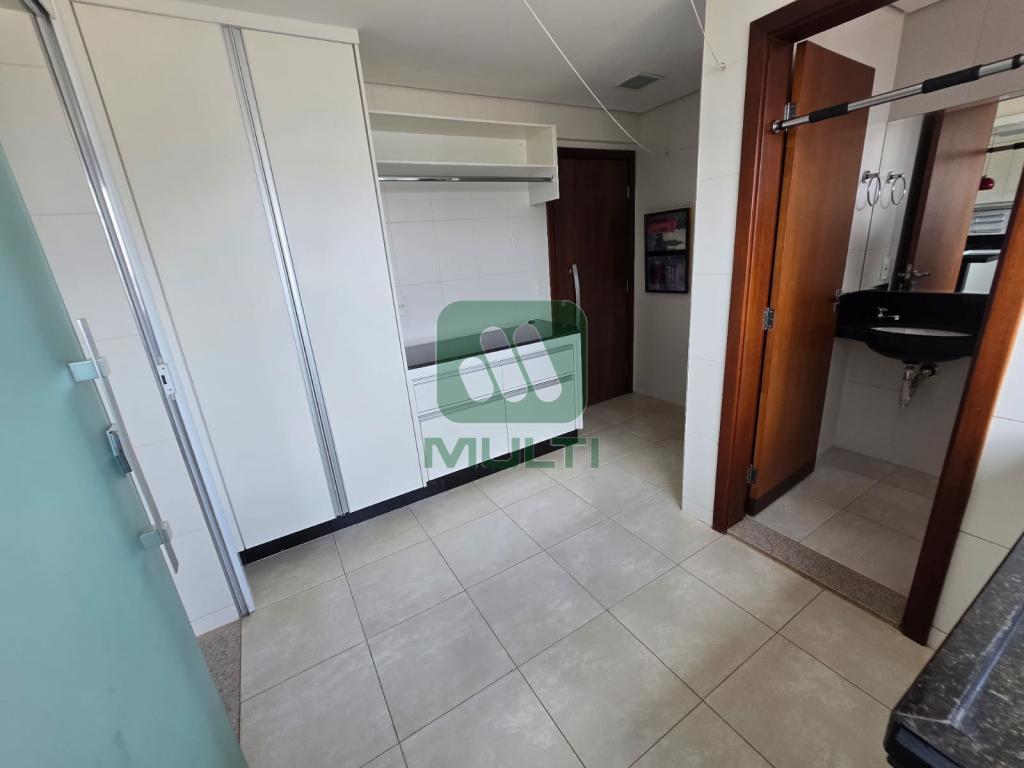 Apartamento à venda com 3 quartos, 185m² - Foto 36