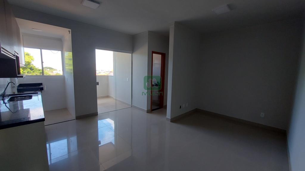 Apartamento à venda com 2 quartos, 58m² - Foto 1