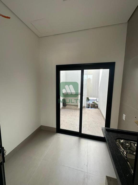 Casa à venda com 3 quartos, 150m² - Foto 15