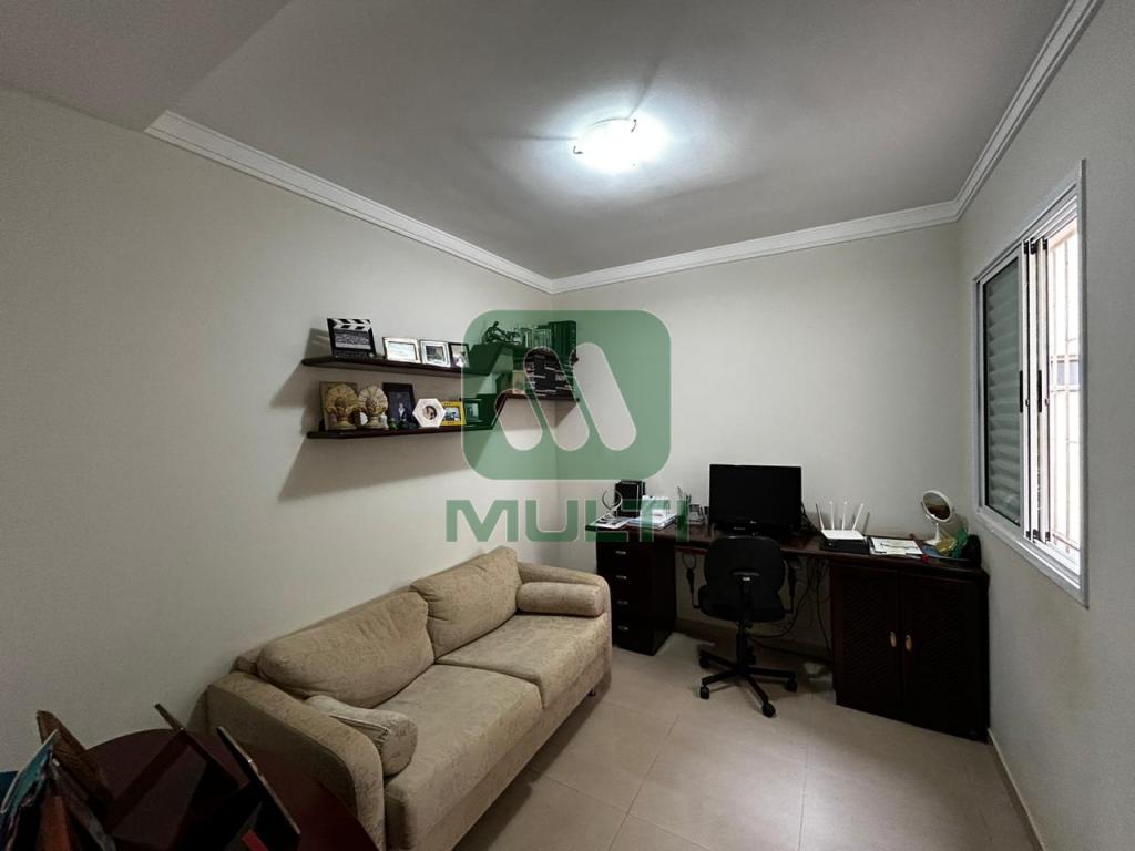 Apartamento à venda com 3 quartos, 97m² - Foto 4