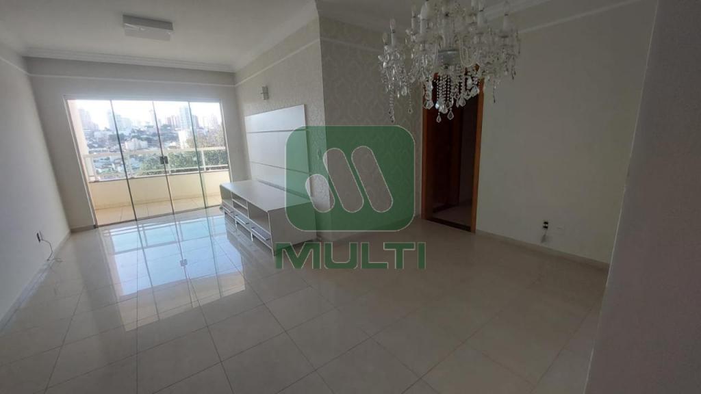 Apartamento à venda com 4 quartos, 136m² - Foto 1