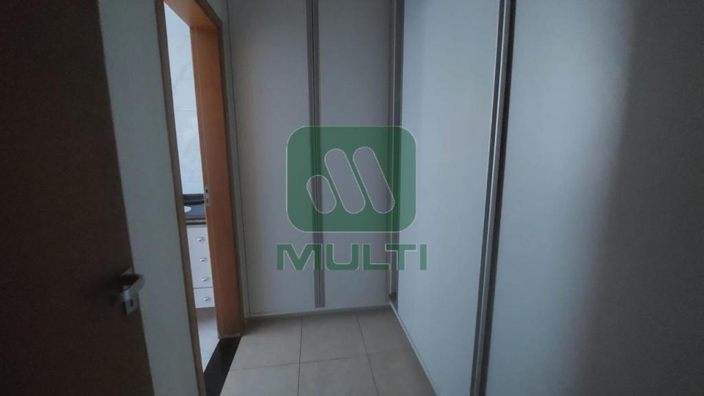 Apartamento à venda com 4 quartos, 136m² - Foto 7