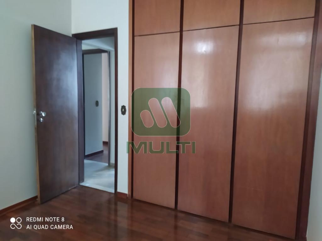 Apartamento à venda com 3 quartos, 200m² - Foto 8