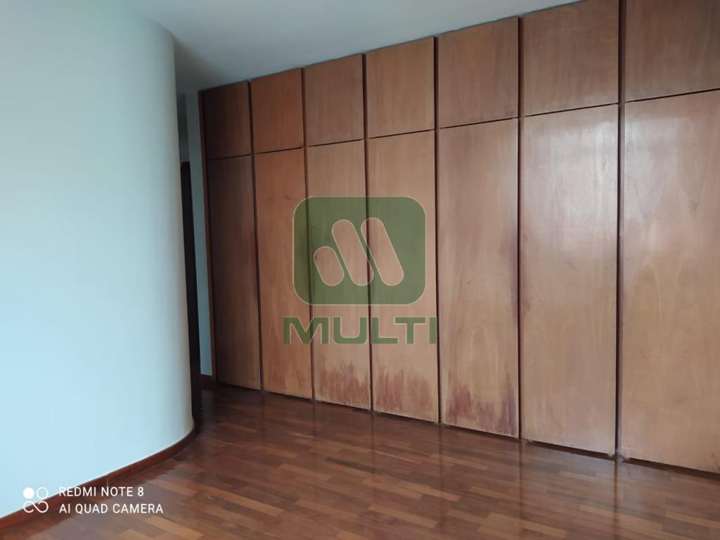 Apartamento à venda com 3 quartos, 200m² - Foto 10