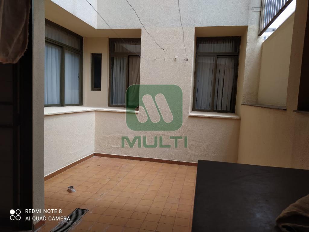 Apartamento à venda com 3 quartos, 200m² - Foto 13