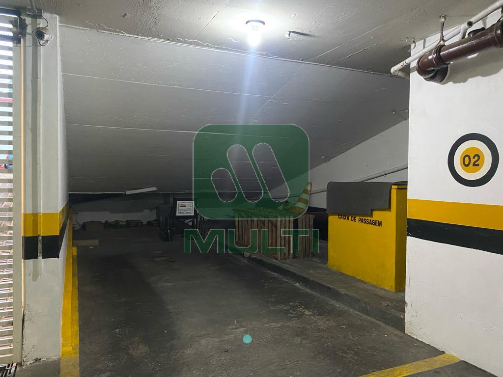 Apartamento à venda com 3 quartos, 200m² - Foto 16