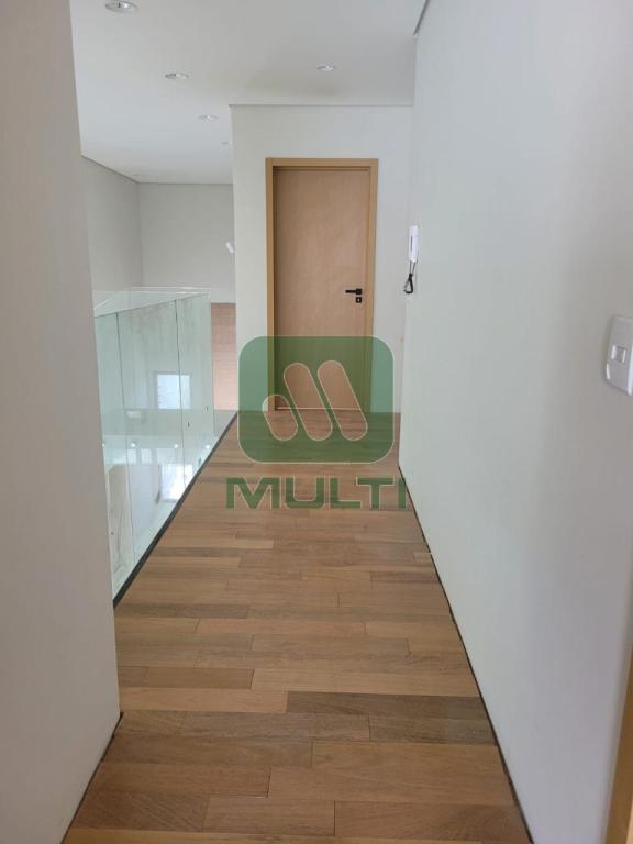 Casa à venda com 3 quartos, 298m² - Foto 12