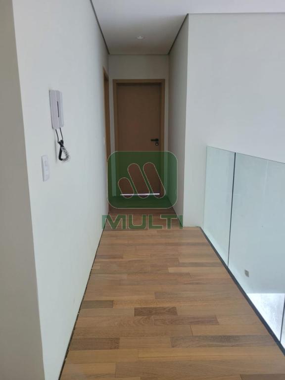 Casa à venda com 3 quartos, 298m² - Foto 18