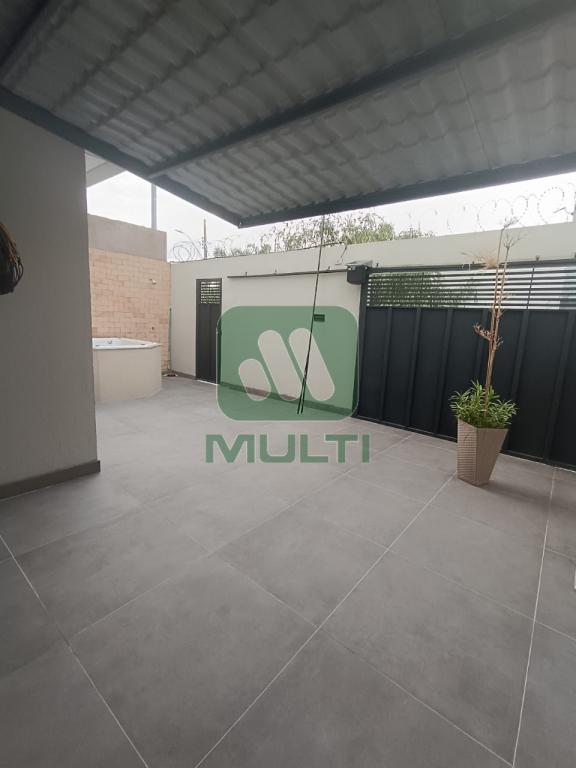 Casa à venda com 2 quartos, 87m² - Foto 11