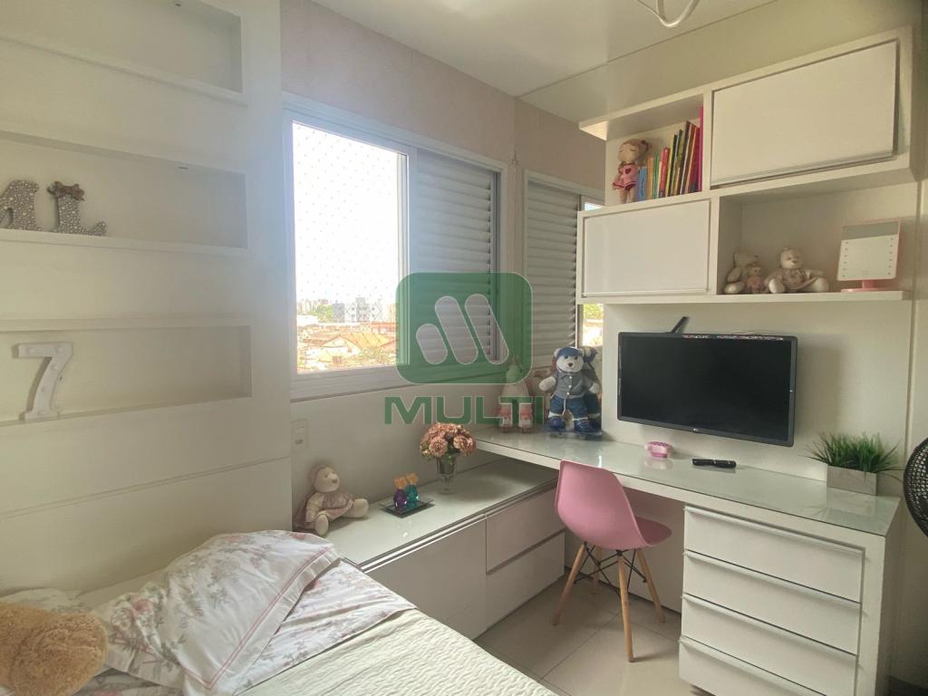 Apartamento à venda com 3 quartos, 120m² - Foto 19