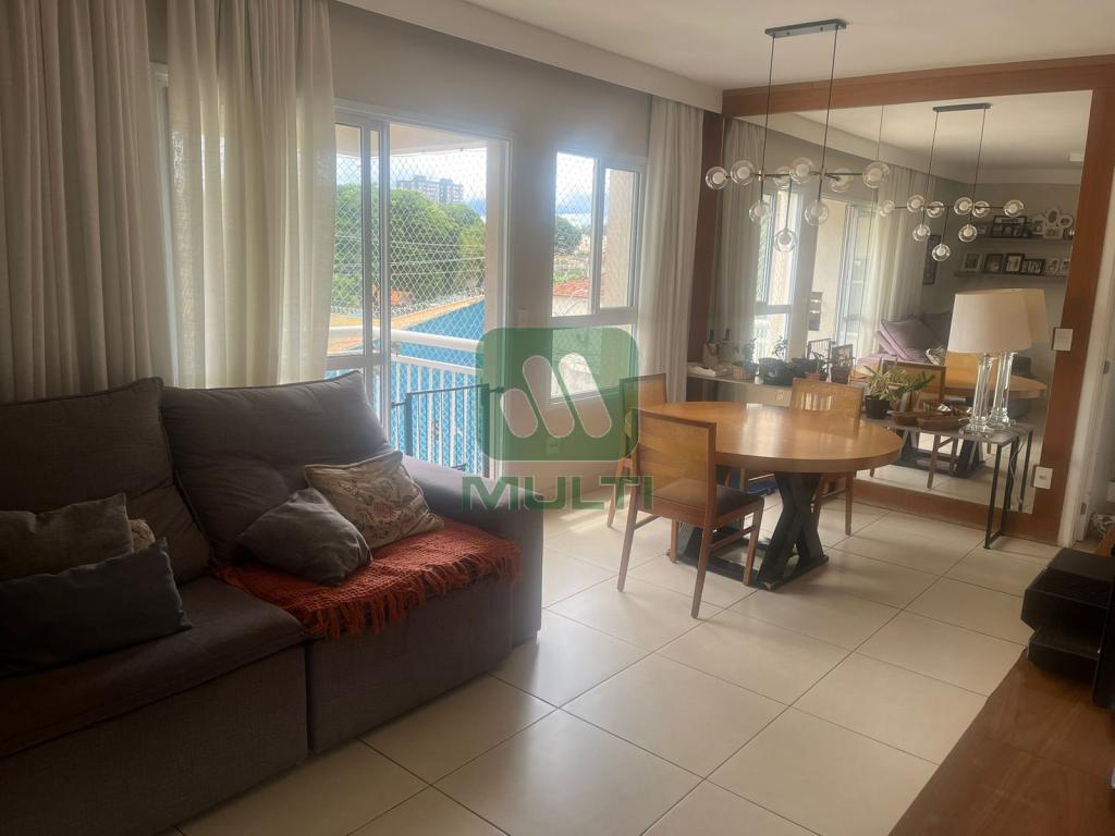 Apartamento à venda com 3 quartos, 88m² - Foto 1