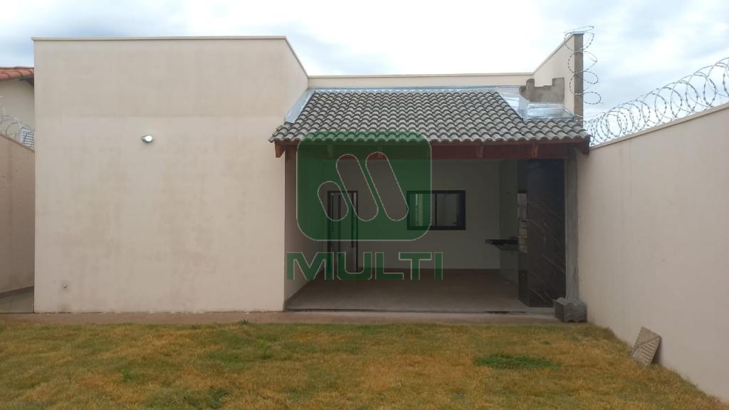 Casa à venda com 3 quartos, 162m² - Foto 1