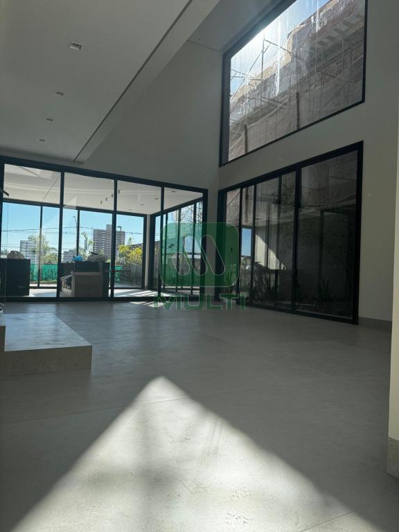 Casa de Condomínio à venda com 3 quartos, 293m² - Foto 4