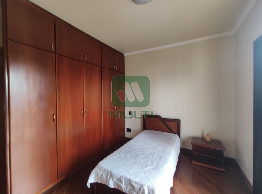 Casa à venda com 4 quartos, 402m² - Foto 21