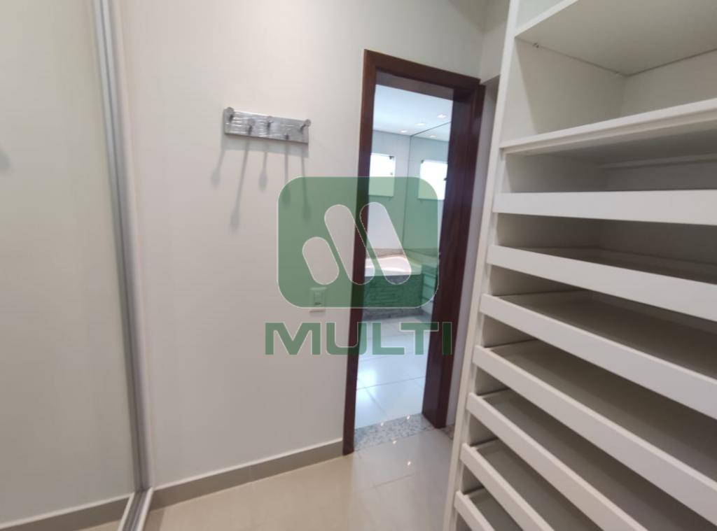 Casa de Condomínio à venda com 4 quartos, 311m² - Foto 14