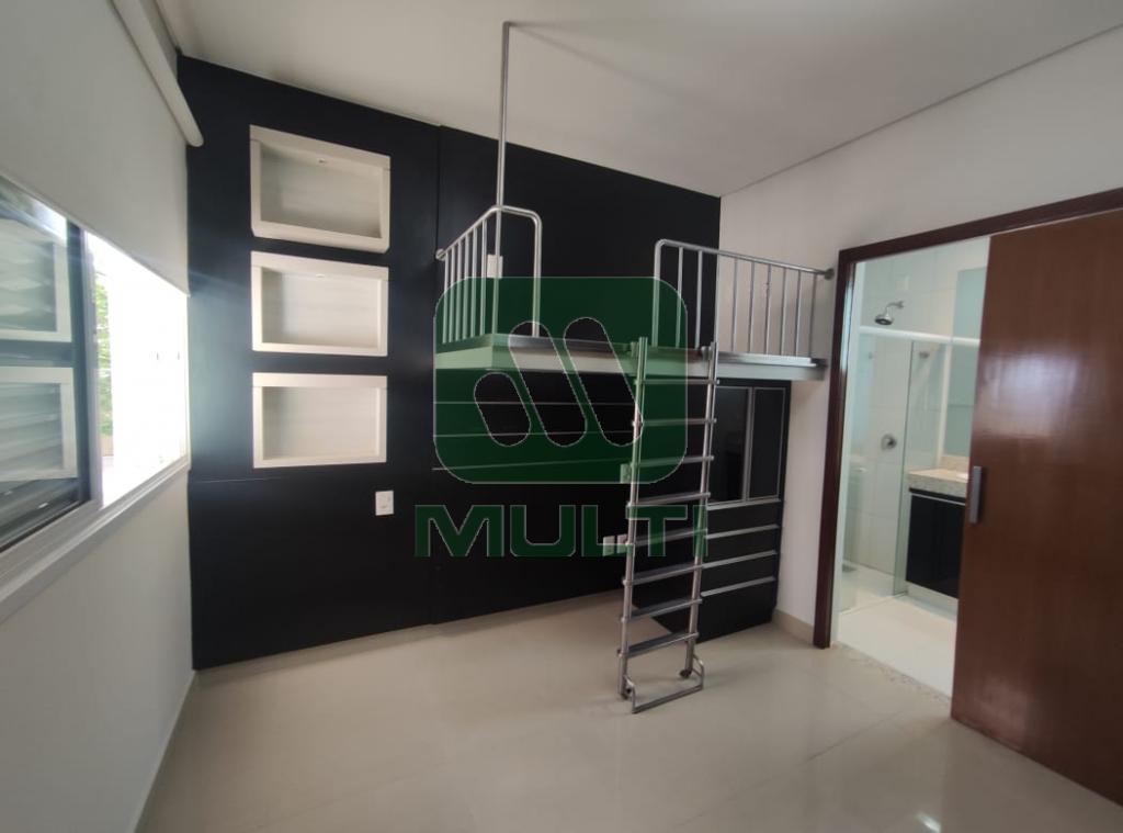 Casa de Condomínio à venda com 4 quartos, 311m² - Foto 19