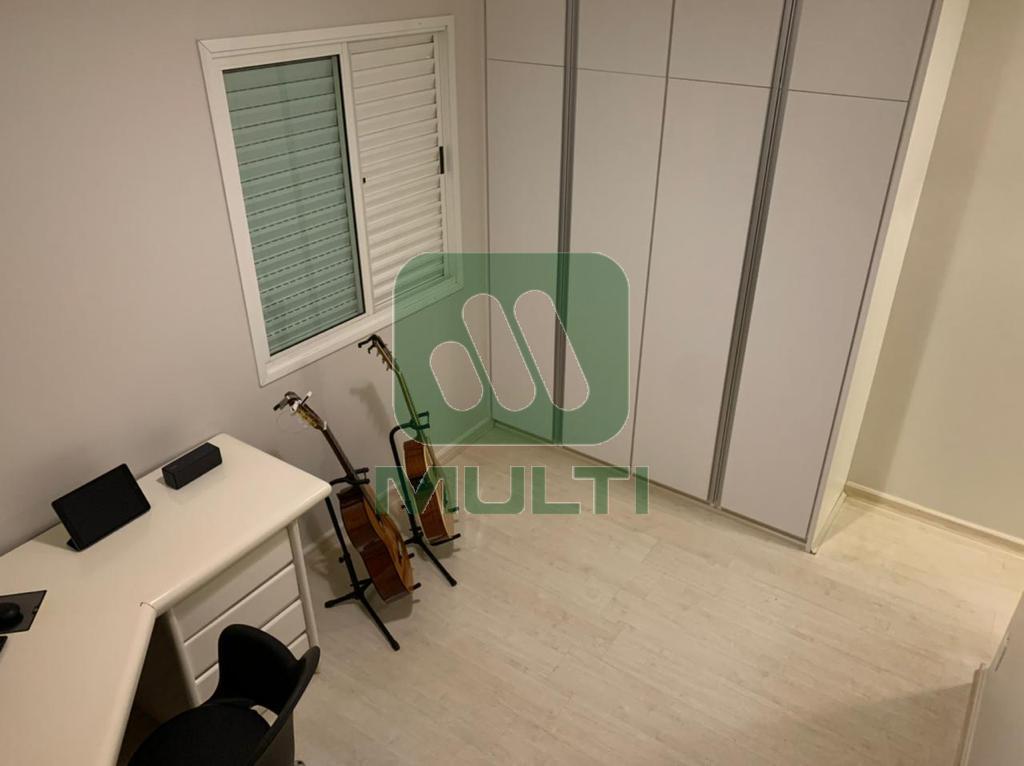 Apartamento à venda com 3 quartos, 140m² - Foto 12