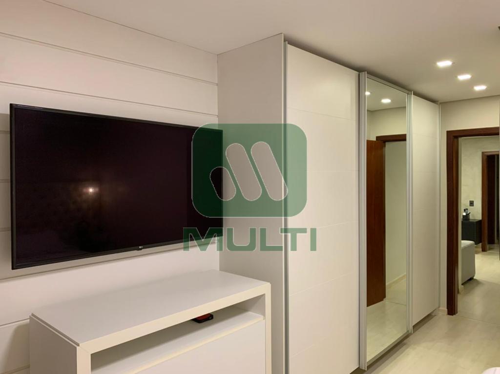 Apartamento à venda com 3 quartos, 140m² - Foto 18