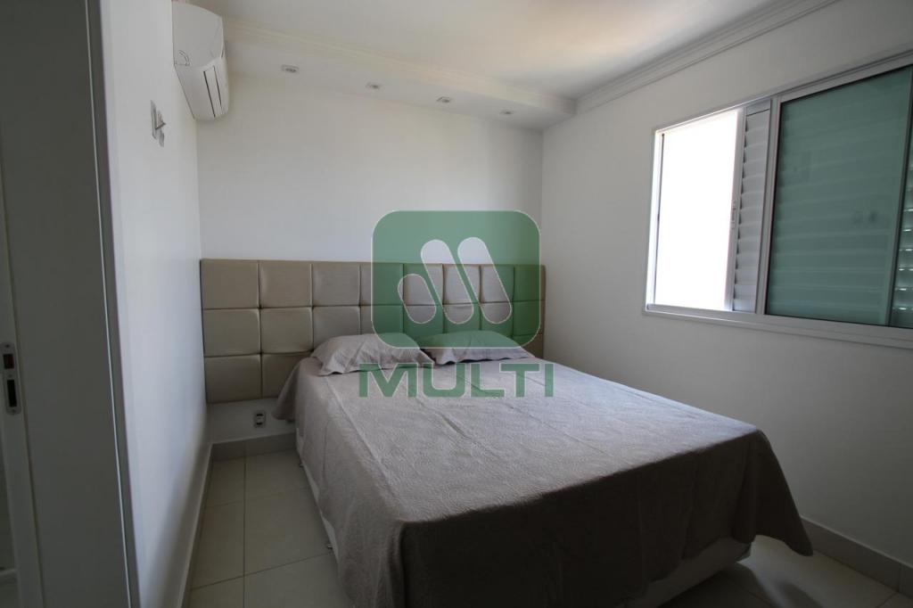 Apartamento à venda com 3 quartos, 86m² - Foto 11