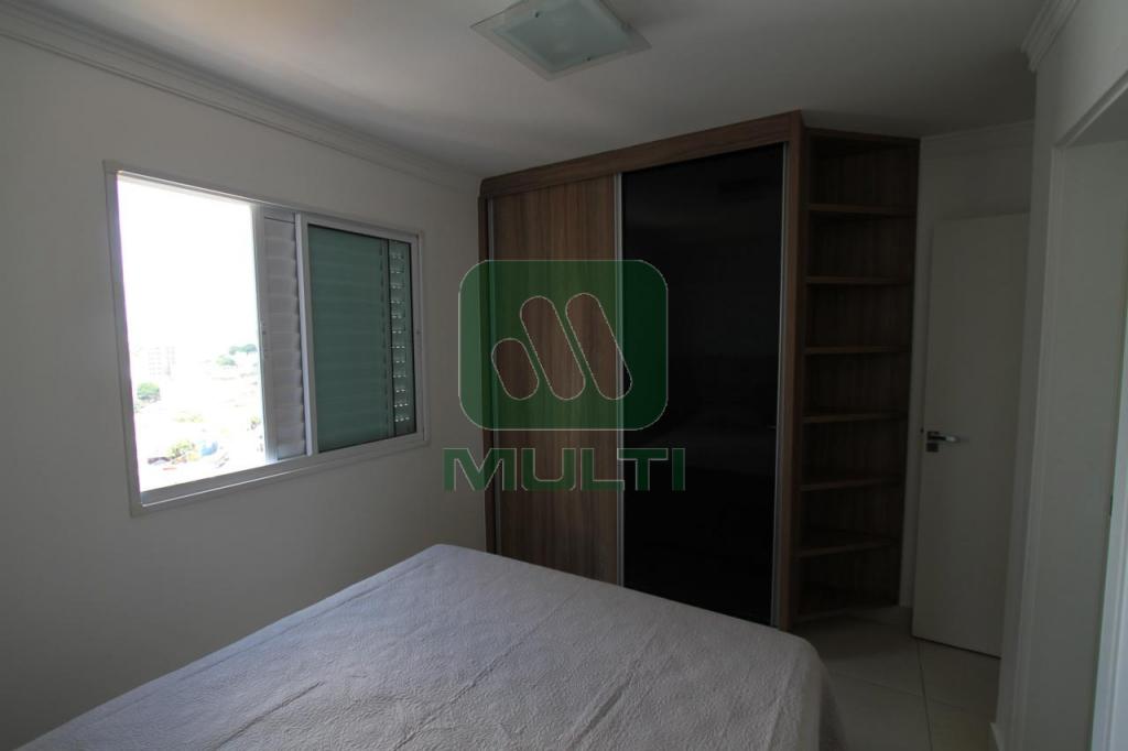 Apartamento à venda com 3 quartos, 86m² - Foto 12