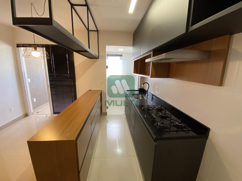 Apartamento à venda com 2 quartos, 60m² - Foto 4