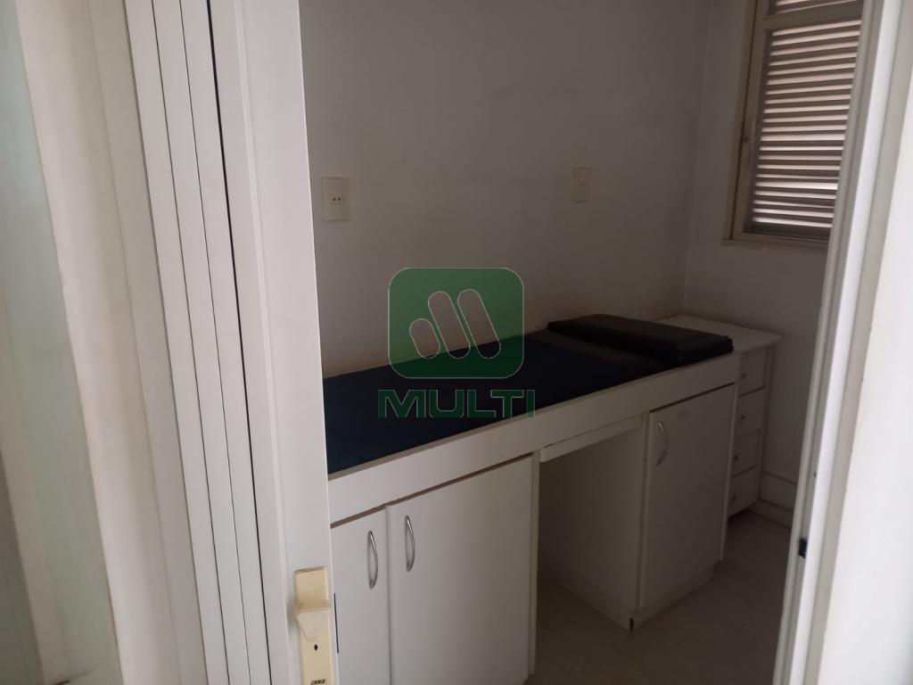 Prédio Inteiro à venda com 6 quartos, 200m² - Foto 9