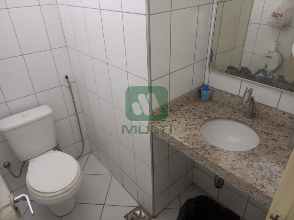 Prédio Inteiro à venda com 6 quartos, 200m² - Foto 11