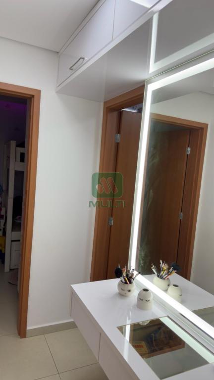 Apartamento à venda com 2 quartos, 63m² - Foto 14