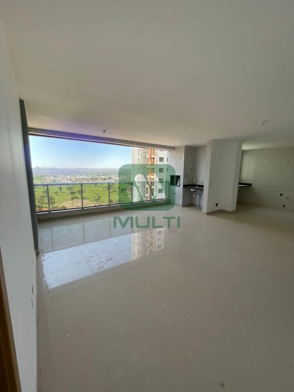 Apartamento à venda com 3 quartos, 151m² - Foto 1