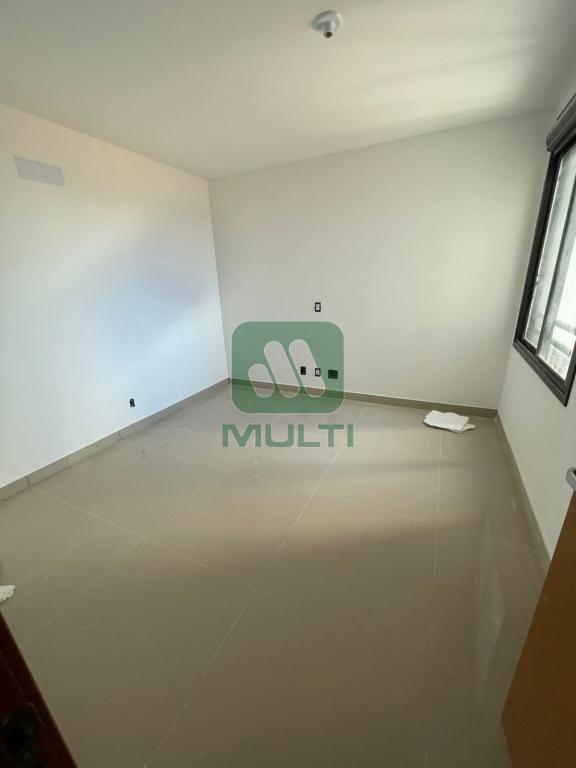 Apartamento à venda com 3 quartos, 151m² - Foto 7