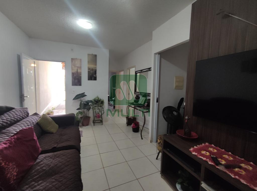 Casa de Condomínio à venda com 4 quartos, 100m² - Foto 1