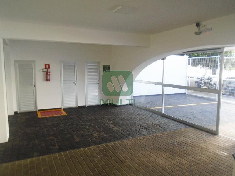 Prédio Inteiro à venda com 1 quarto, 947m² - Foto 2