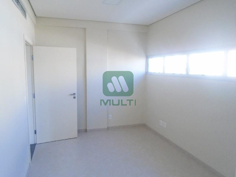 Prédio Inteiro à venda com 1 quarto, 947m² - Foto 17