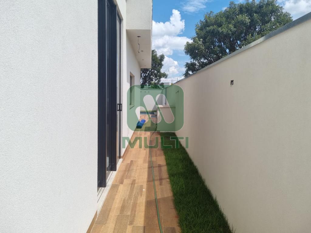 Casa de Condomínio à venda com 3 quartos, 224m² - Foto 16