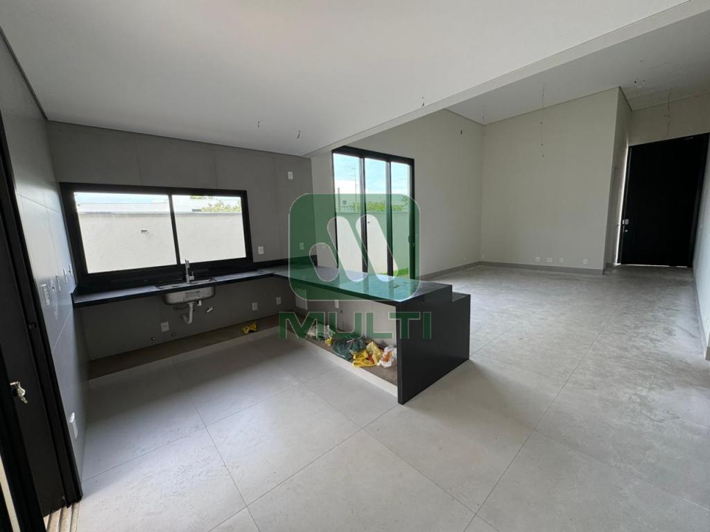 Casa de Condomínio à venda com 3 quartos, 224m² - Foto 41