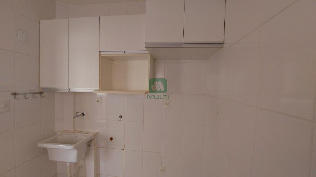 Apartamento à venda com 2 quartos, 51m² - Foto 4