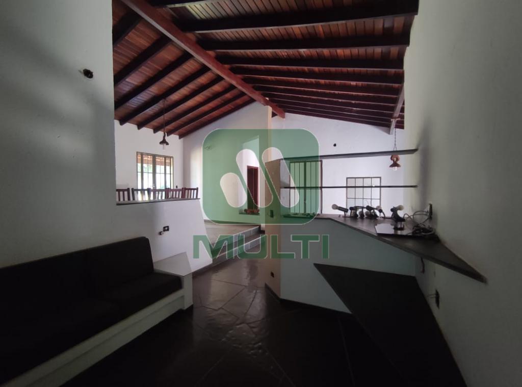 Casa à venda com 5 quartos, 268m² - Foto 5