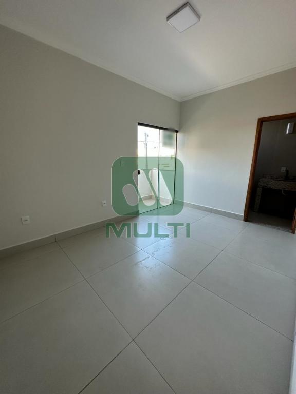 Casa à venda com 3 quartos, 170m² - Foto 9