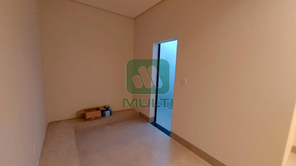 Casa à venda com 3 quartos, 210m² - Foto 16